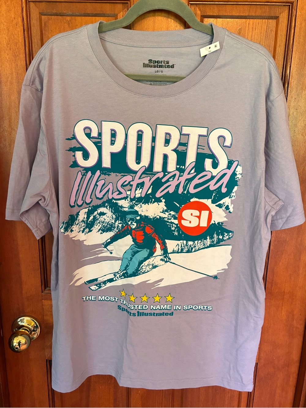 Sports Illustrated Ski Graphic T-Shirt Men’s Large NWT